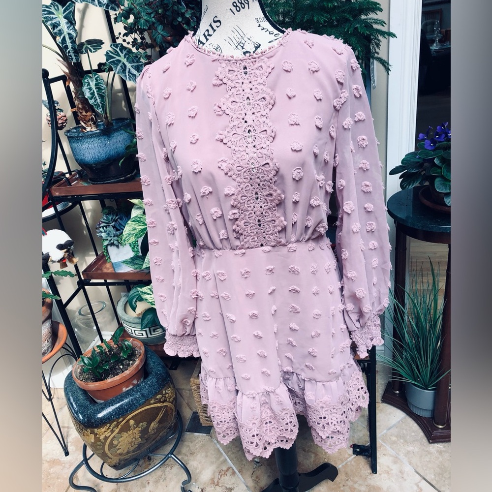 New with tags fun polka dot & lace hem!